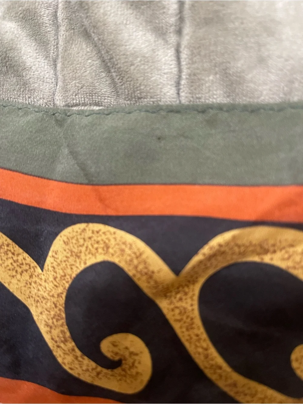 NEW YORK STUDIO 100% Silk Scarf Rectangle